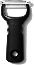 OXO Good Grips Sparschäler für Juliennestreifen aus Edesltahl, Schwarz